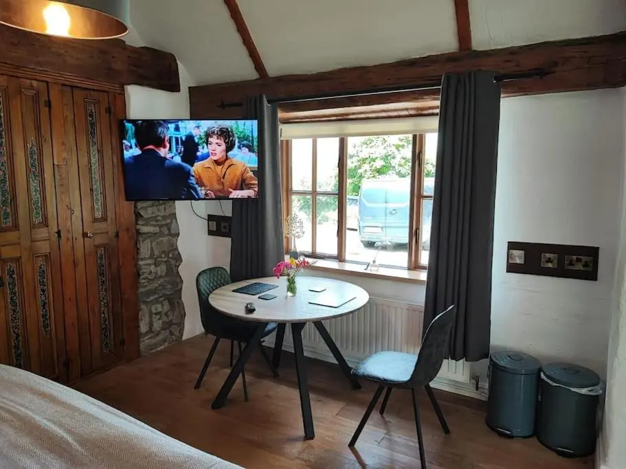 Catstone Lodge Studio 2