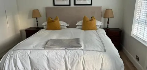 Central town location apartment