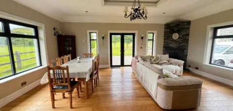 Corndulla cottage house