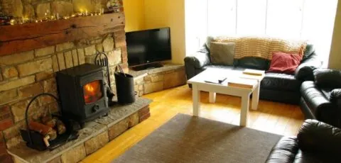 Cosy convenient beach retreat