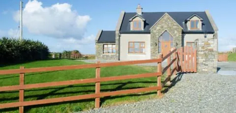 Cottage 238 – Cleggan