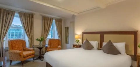 Dooleys Hotel