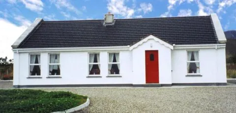 Holiday Home Glenvale Cottage by Interhome