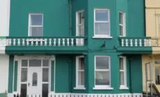 Rolling Wave Guesthouse