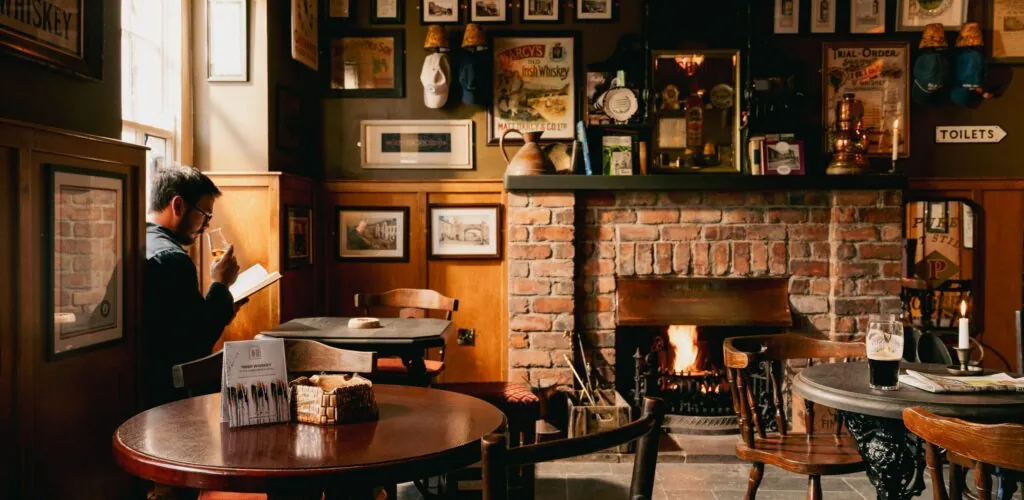 In Northern Ireland, a historic hotel becomes a paradise for whiskey lovers
