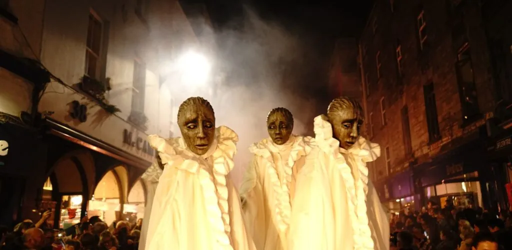 Halloween in Dublin: Macnas prepares a monumental, free parade